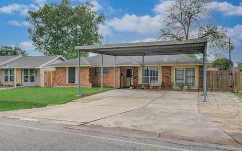 Tiny photo for 9223 Rockcliff Drive, Houston, TX 77037 (MLS # 62870648)