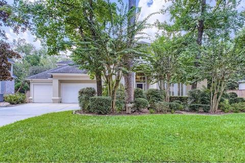 Photo of 31 Glenleigh Place, The Woodlands, TX 77381 (MLS # 66821527)