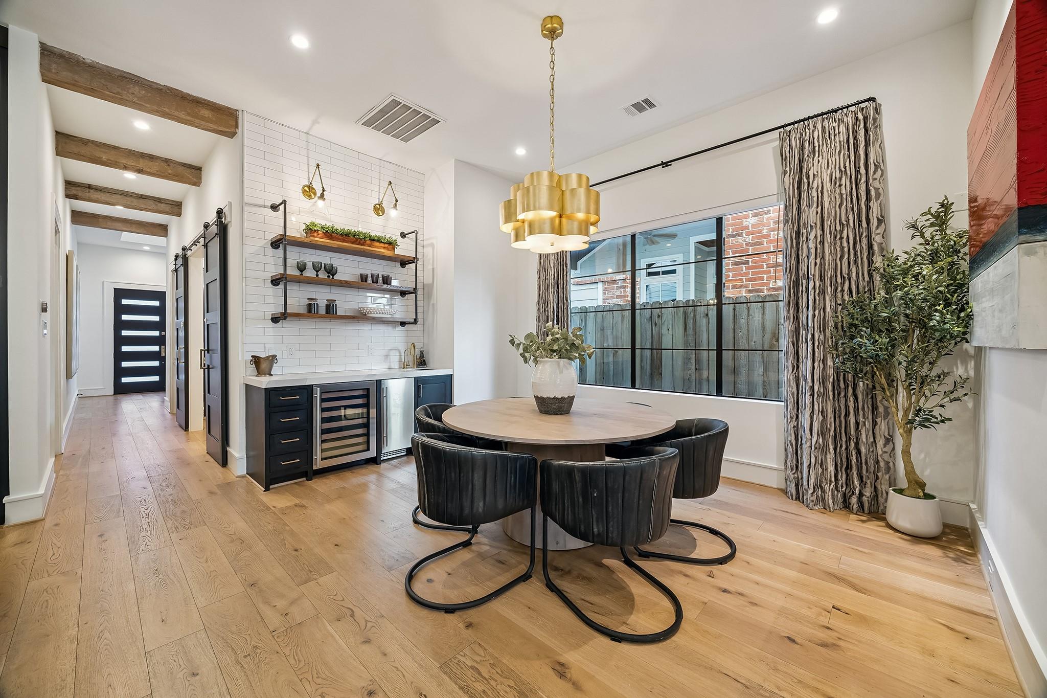 217 W 10th Street