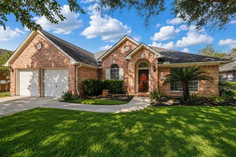 Photo of 1714 Bumelia Court Ct, Sugar Land, TX 77479 (MLS # 26450883)
