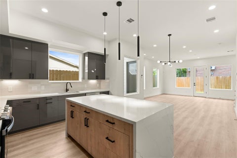 Photo of 2717 Sampson Street, Houston, TX 77004 (MLS # 24331617)
