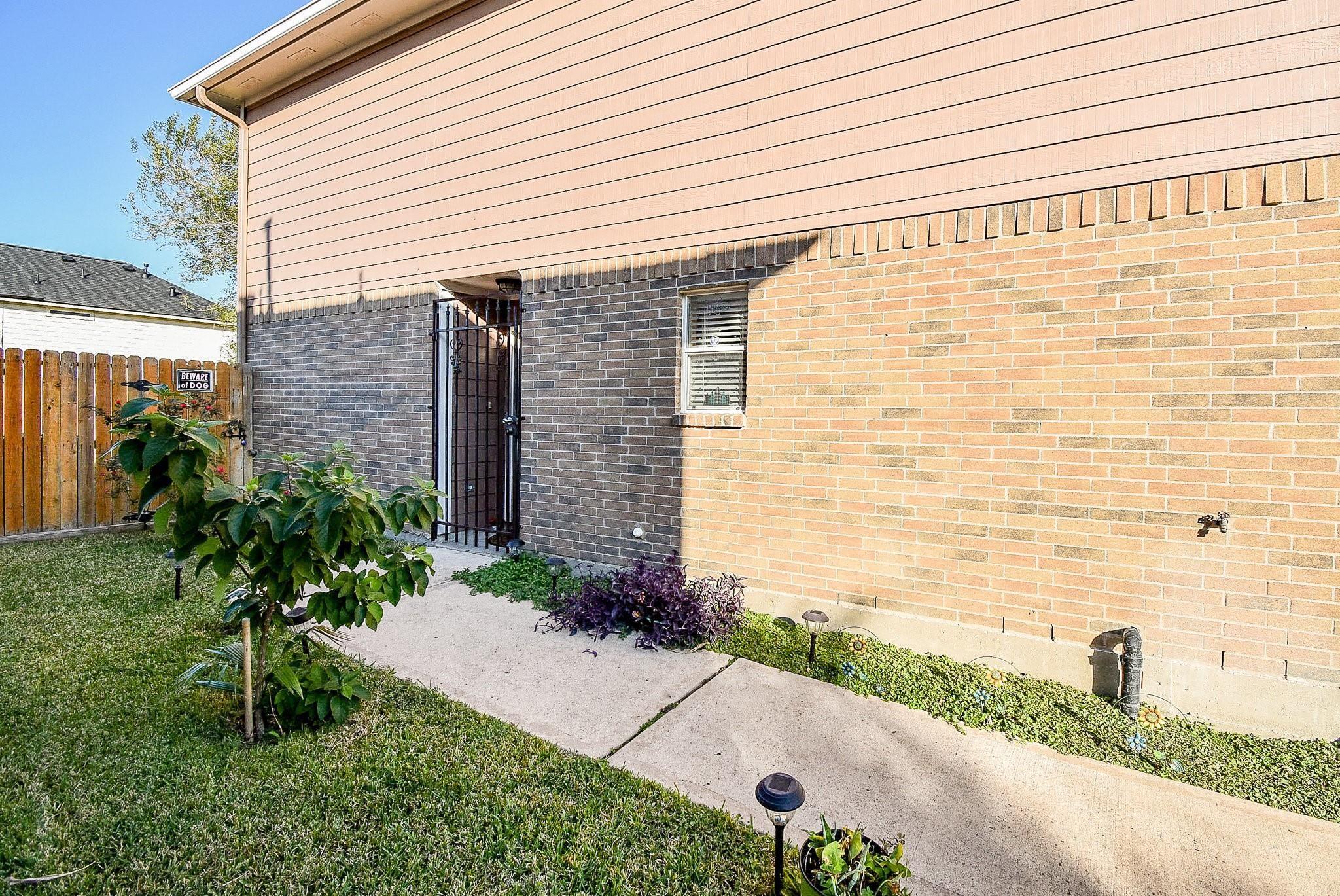 4622 Saba Rd