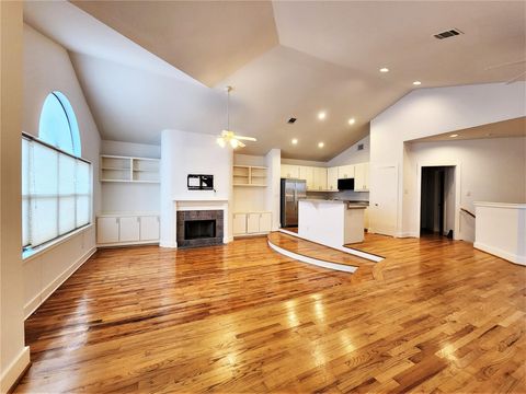 Photo of 9814 Cynthia Ann Court, Houston, TX 77025 (MLS # 17023426)