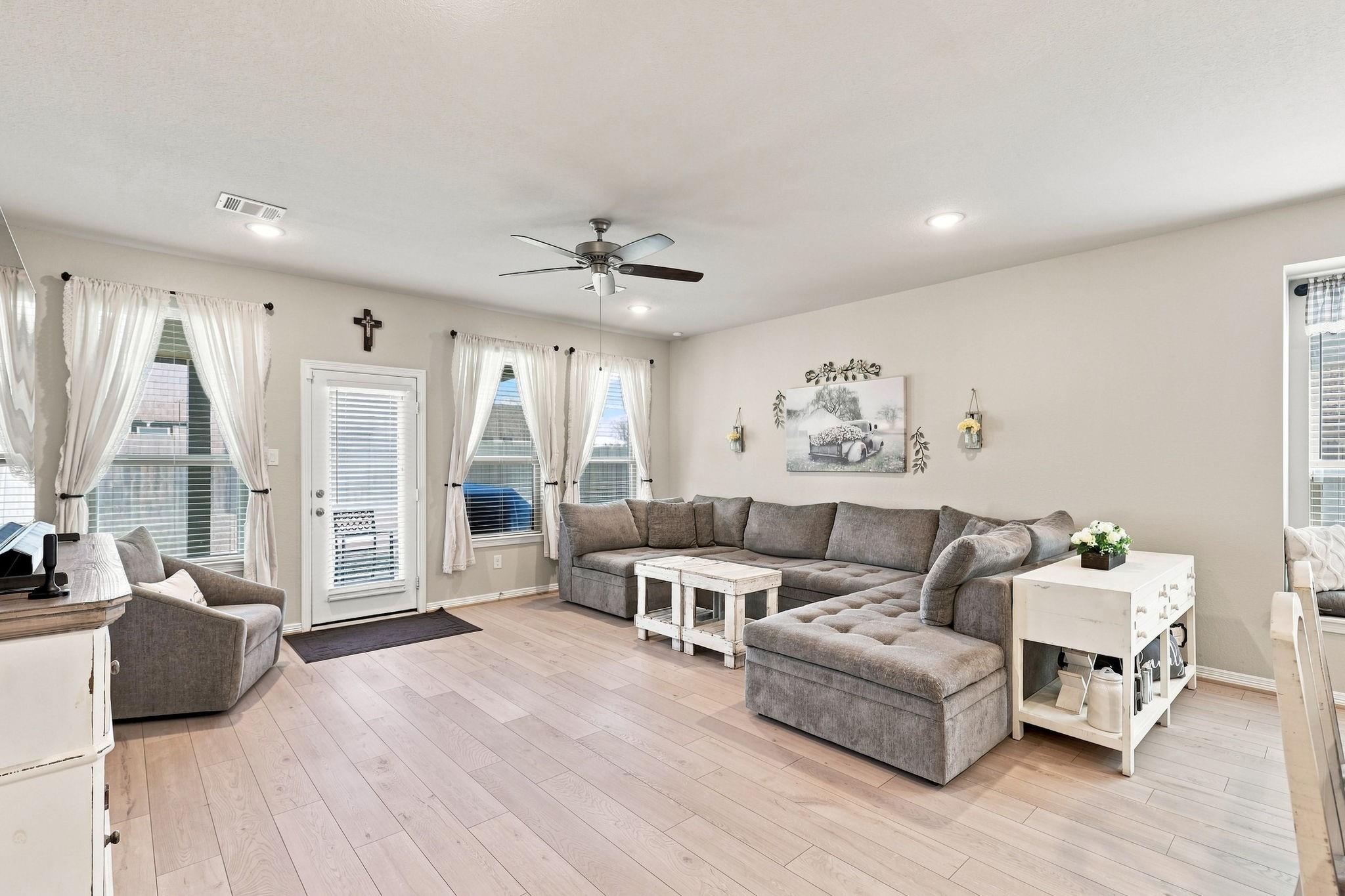 6114 Rice Island Court