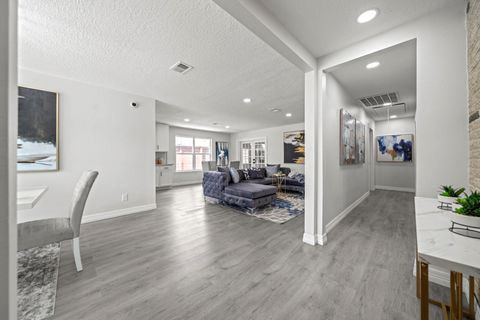 Photo of 1109 Moody Street, Houston, TX 77009 (MLS # 39241005) Photo of 1109 Moody Street, Houston, TX 77009 (MLS # 39241005)