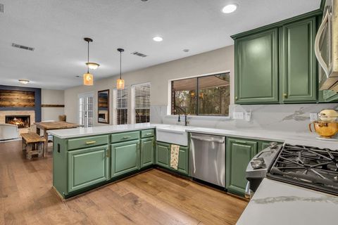 11 Snapdragon Court Spring TX 77381