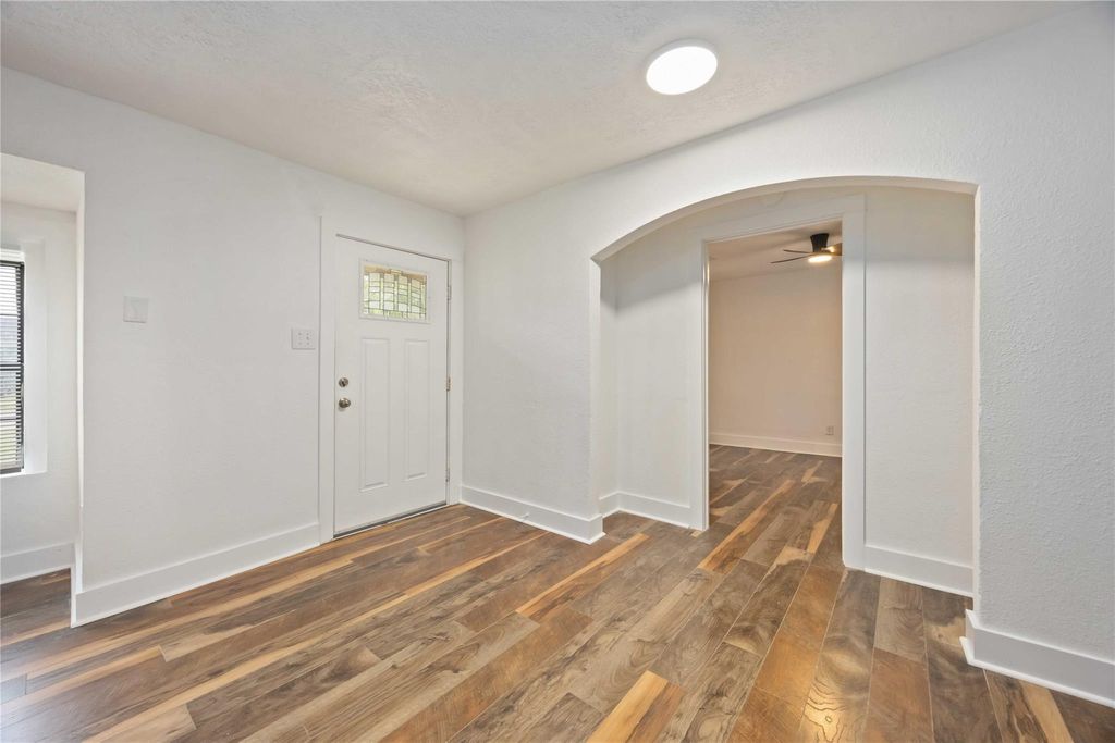 Photo of 6043 Lyndhurst Drive, Houston, TX 77033 (MLS # 53475360)