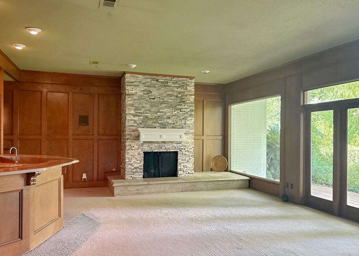2703 Quail Creek Drive
