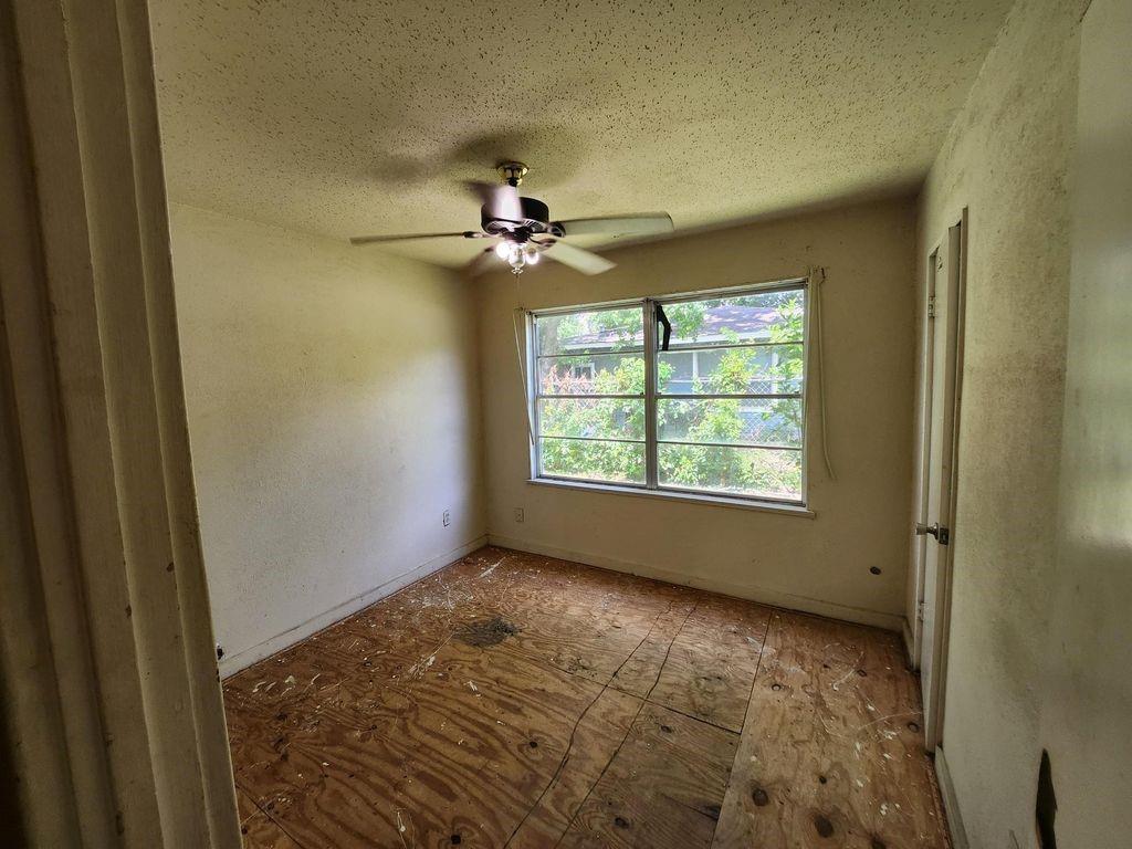 5535 Flamingo Drive