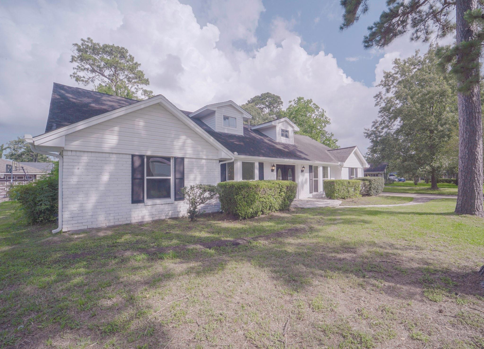 1419 Chestnut Ridge Road