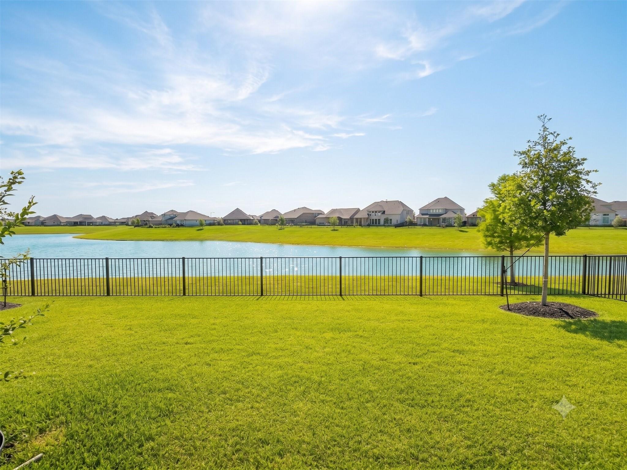 2605 Lago Costa Drive