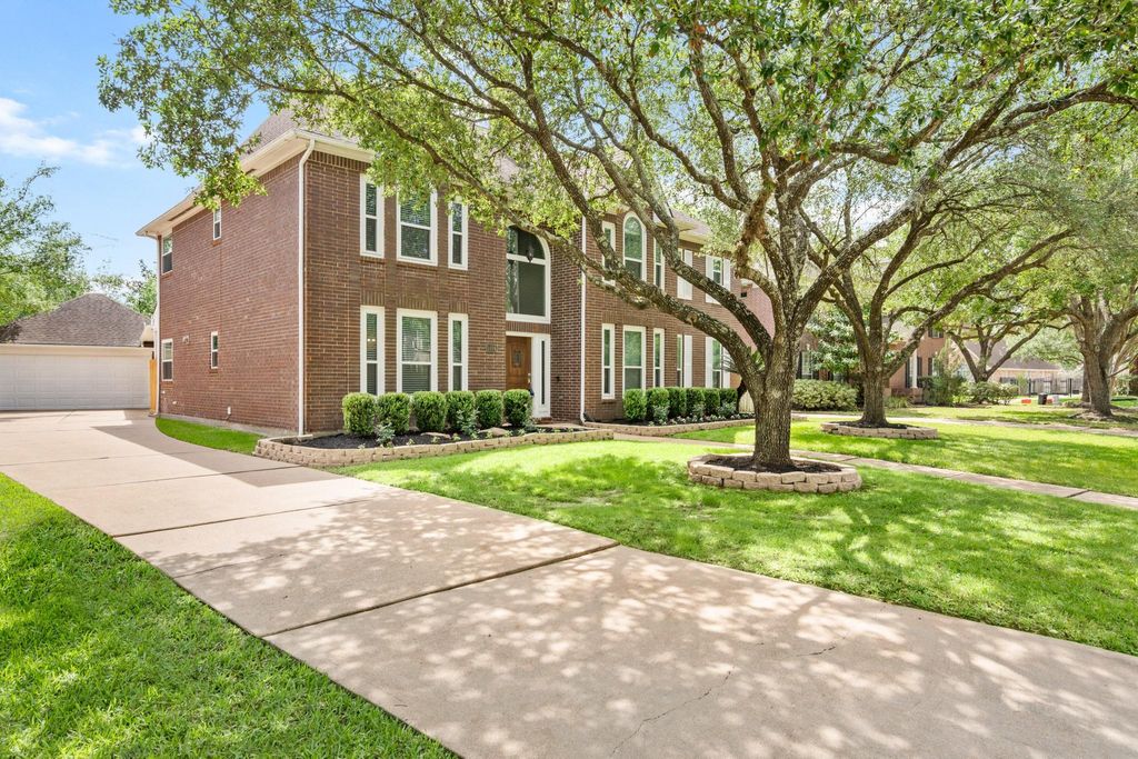 Photo of 1406 Pambrooke Lane, Houston, TX 77094 (MLS # 10190048)