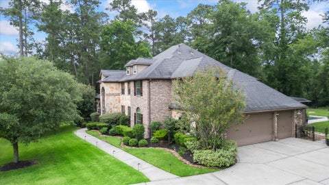 Homes For Sale - 1270 Autumnwood Drive<br/> Magnolia, TX 77354