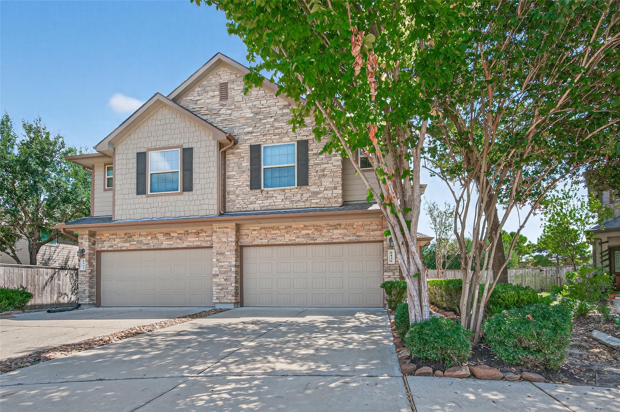6438 Haywards Crossing South Circle