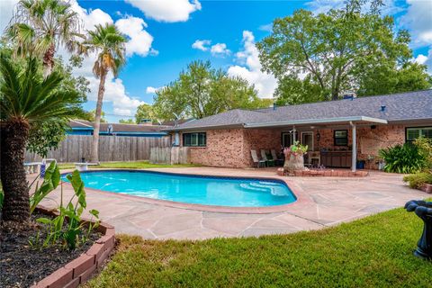 959 Beachcomber Lane Houston TX 77062