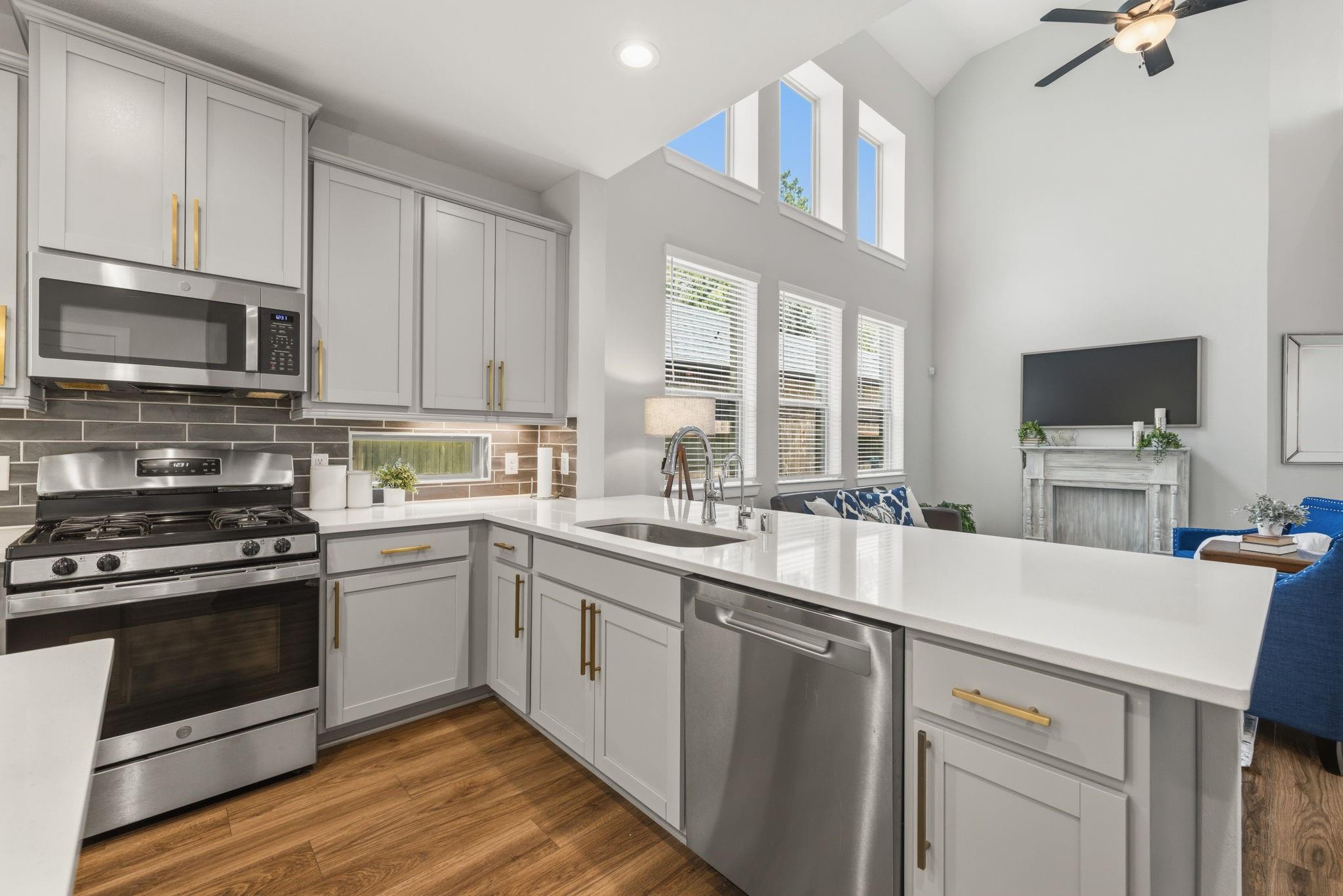 421 Rise Lane