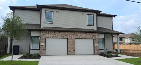 Multifamily For Rent - 790 Fair Street #A<br/> Houston, TX 77088