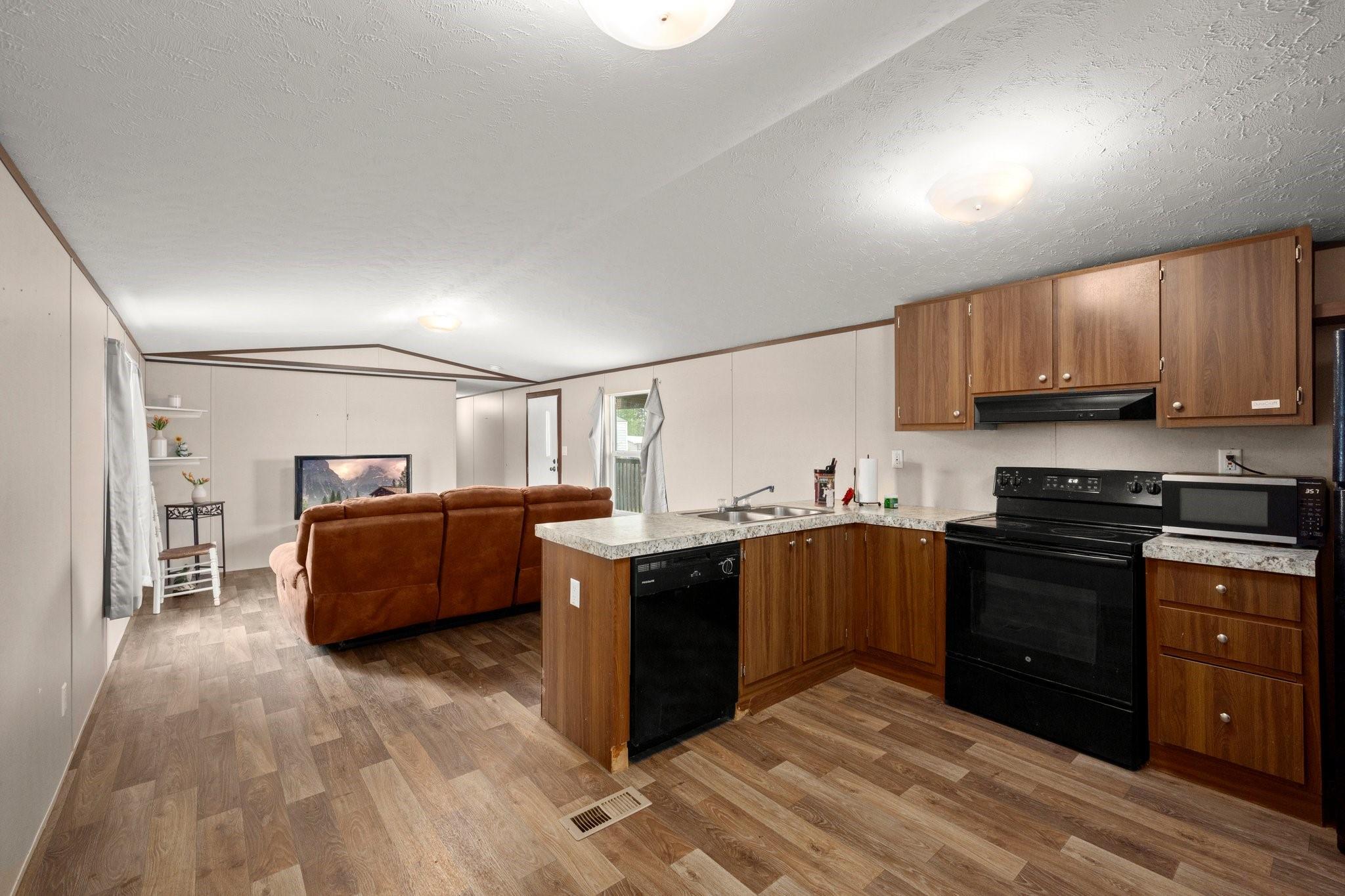 523 Fairfax Lane Lane