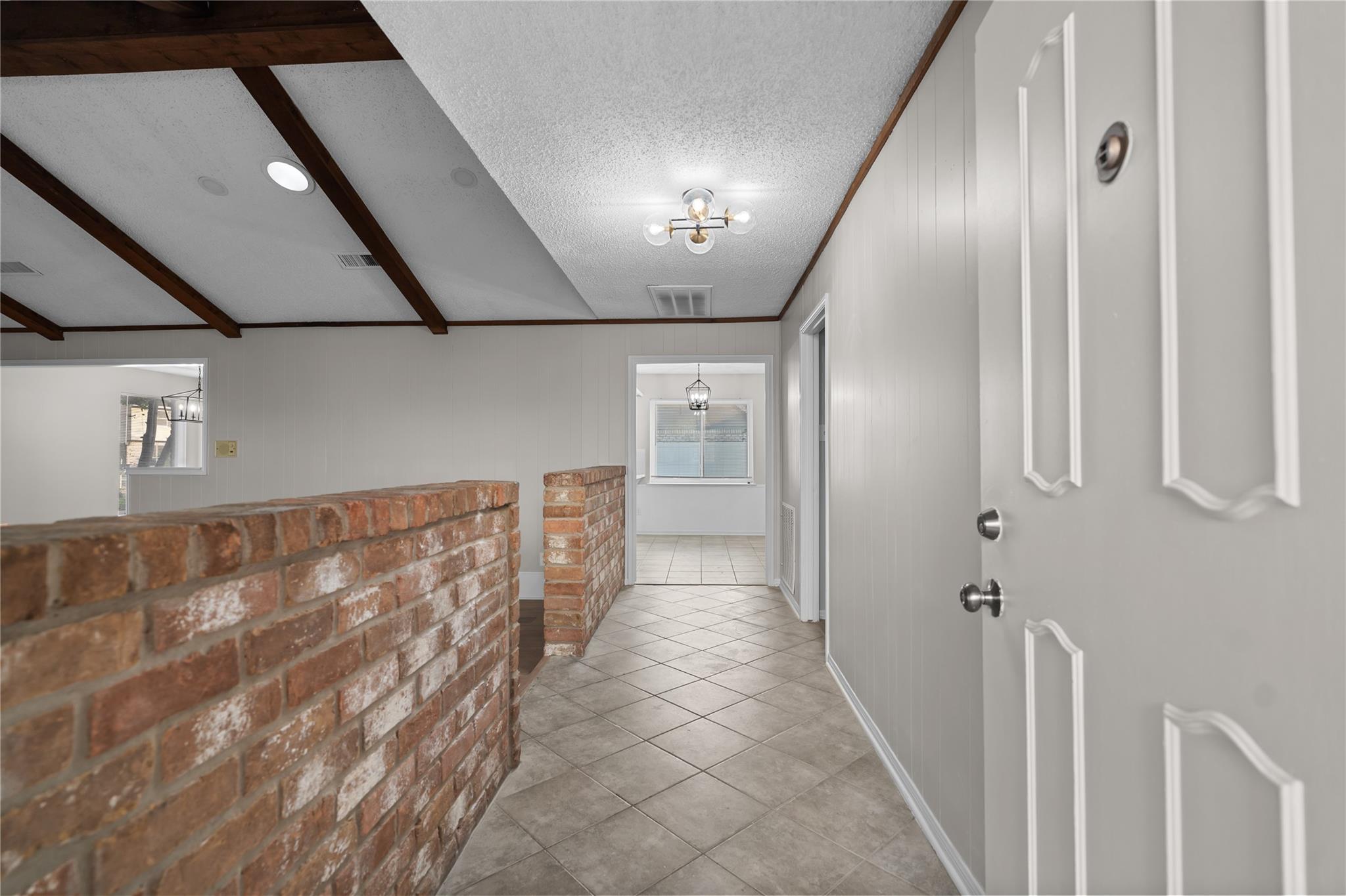 12915 Shady Knoll Lane