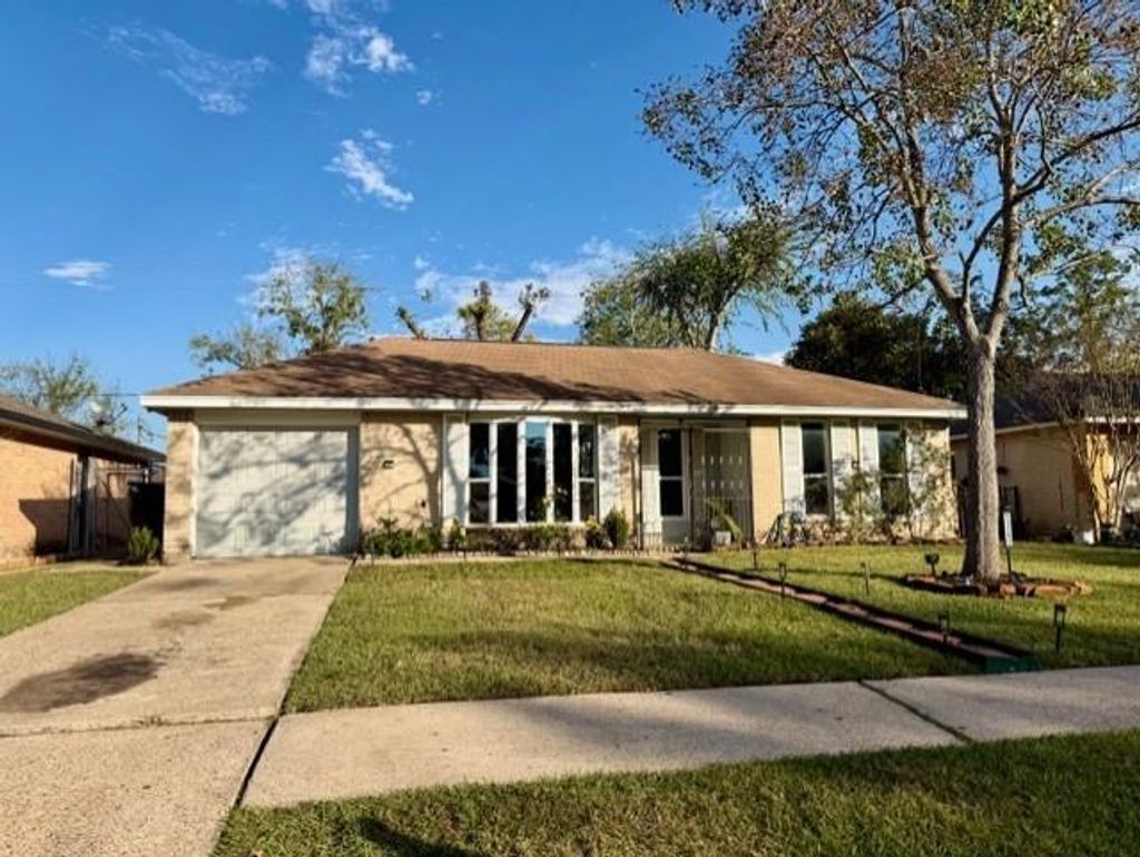 Photo of 15242 Dogwood Tree Street, Houston, TX 77060 (MLS # 13895446)