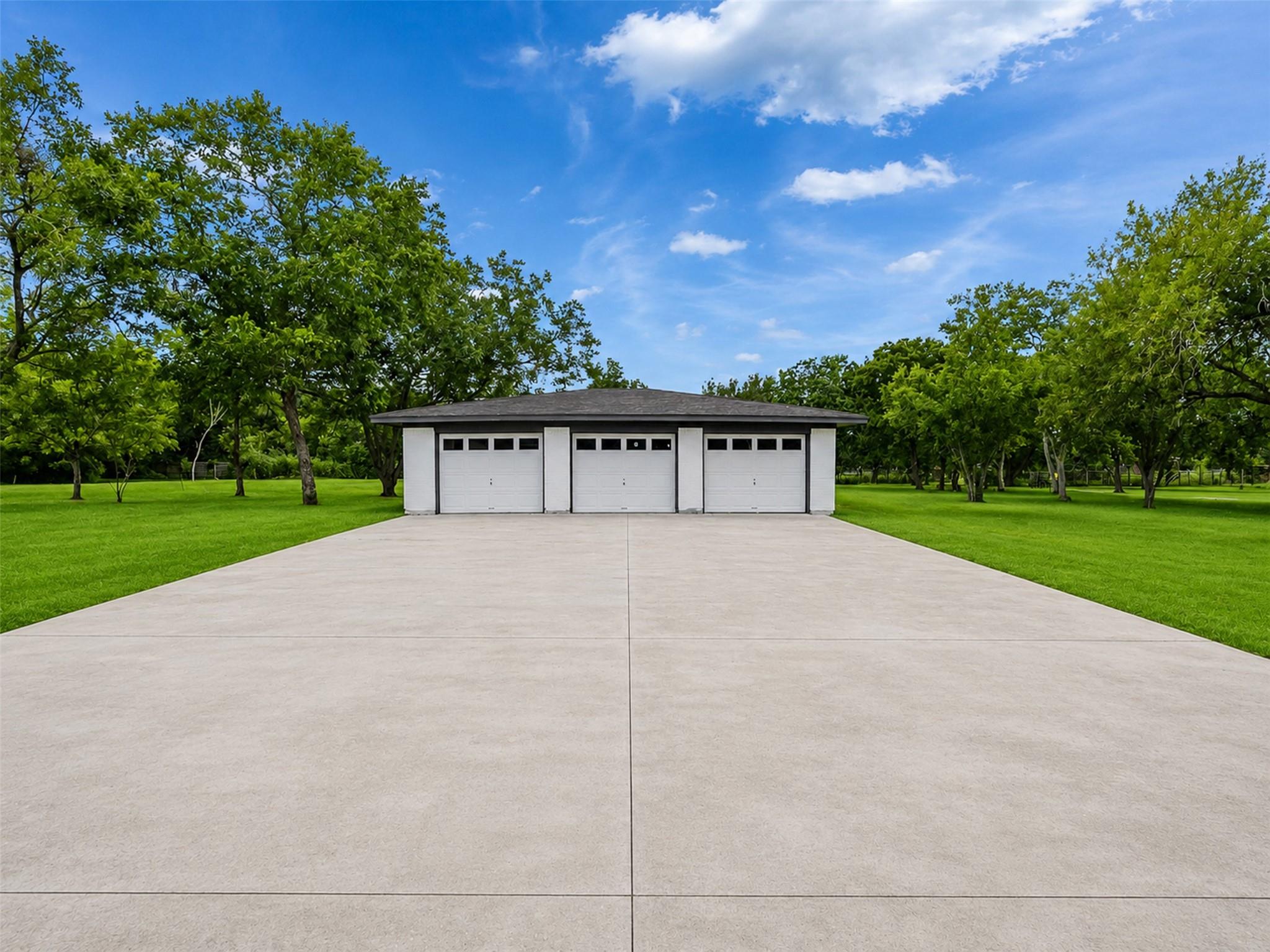 301 N Pecan Drive