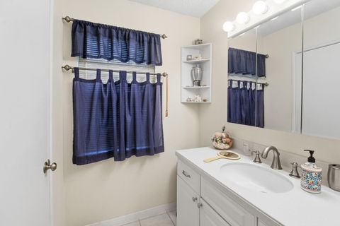 Tiny photo for 2266 Triway Lane #120, Houston, TX 77043 (MLS # 25501099)