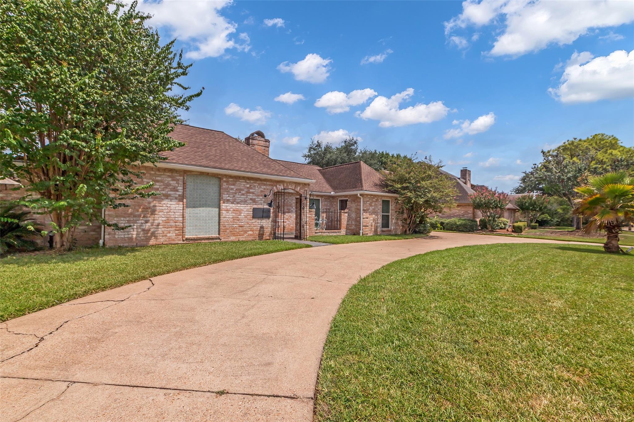 1619 Fall Valley Drive