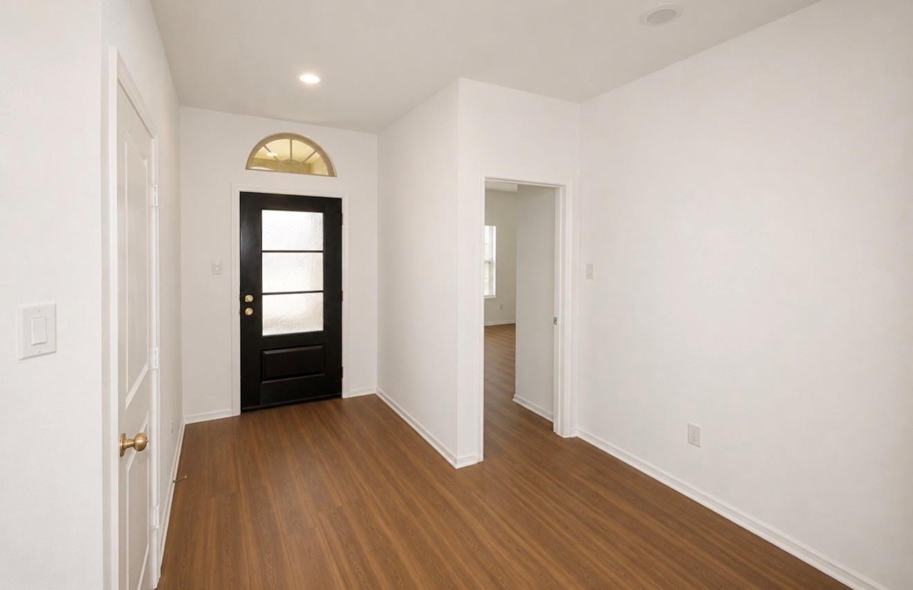 7907 Elk Grove Lane