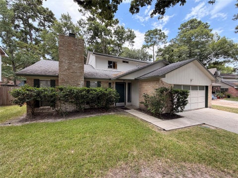 Photo of 3227 Glade Springs Drive, Houston, TX 77339 (MLS # 6392159)