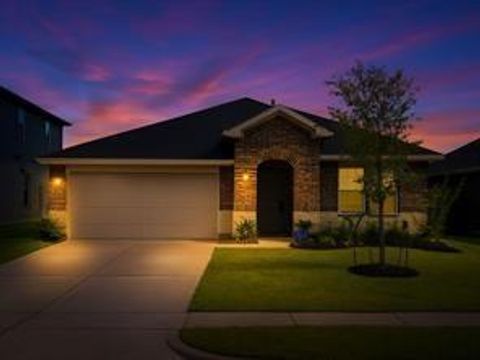 Photo of 17718 Sommerset Falls Lane, Crosby, TX 77532 (MLS # 27017329) Photo of 17718 Sommerset Falls Lane, Crosby, TX 77532 (MLS # 27017329)