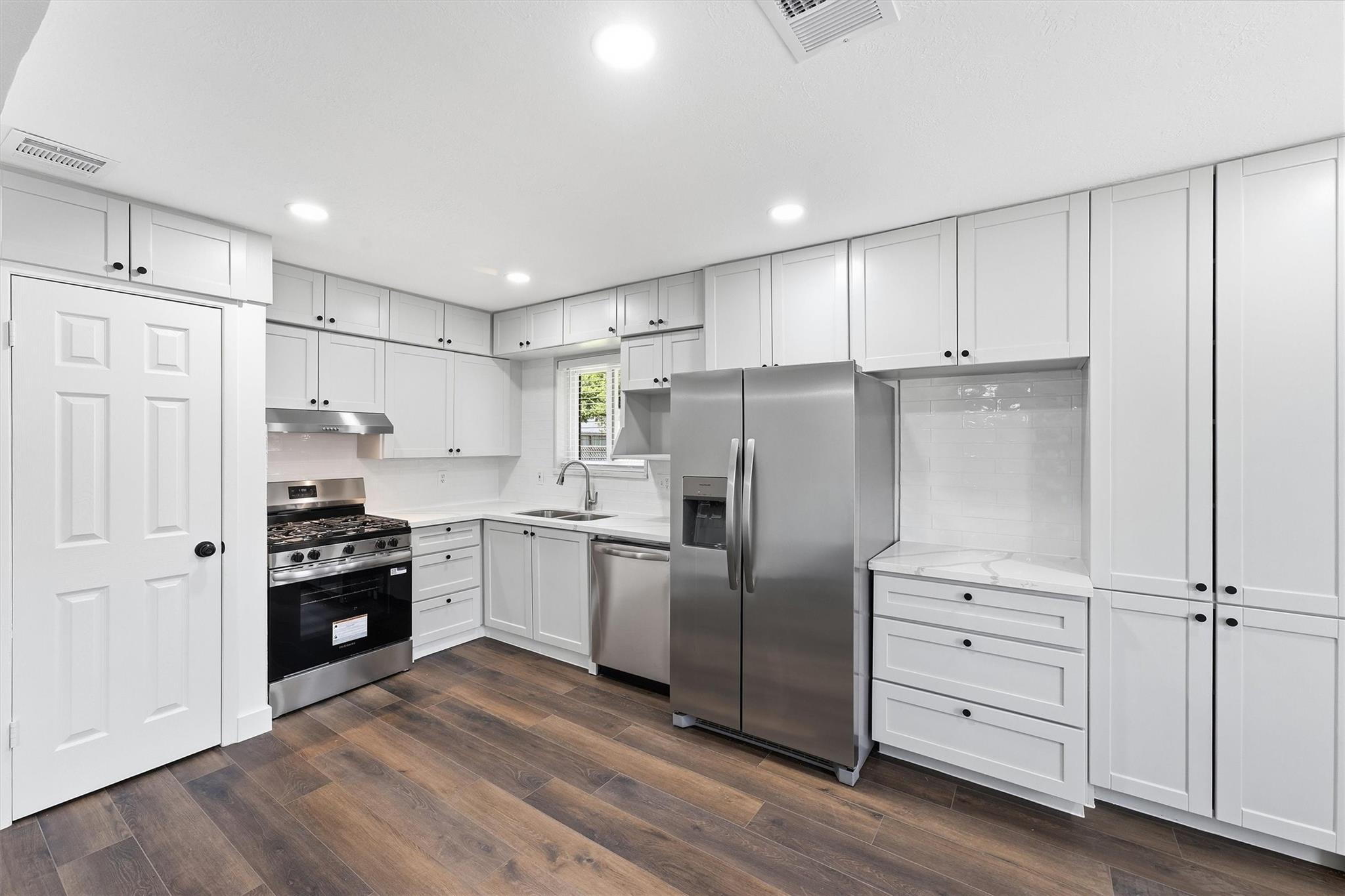 7627 Kellwood Drive
