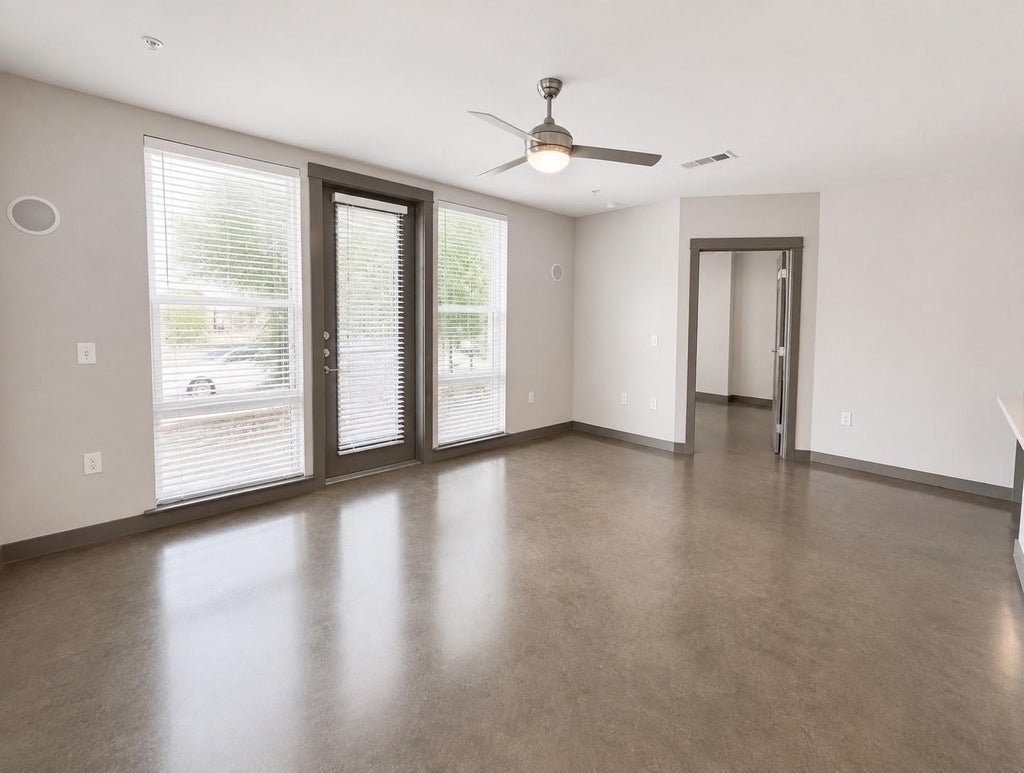 Photo of 1111 N Durham Drive #613, Houston, TX 77008 (MLS # 27701199)
