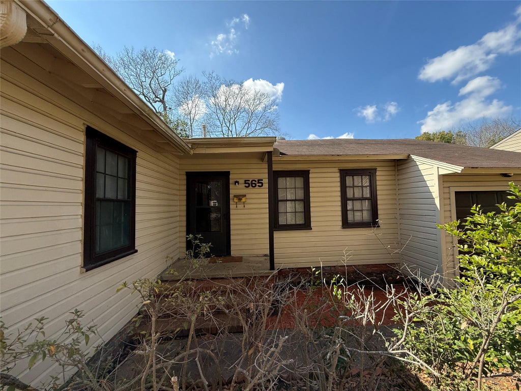 Photo of 565 24th Street ST, Beaumont, TX 77707 (MLS # 10792185)