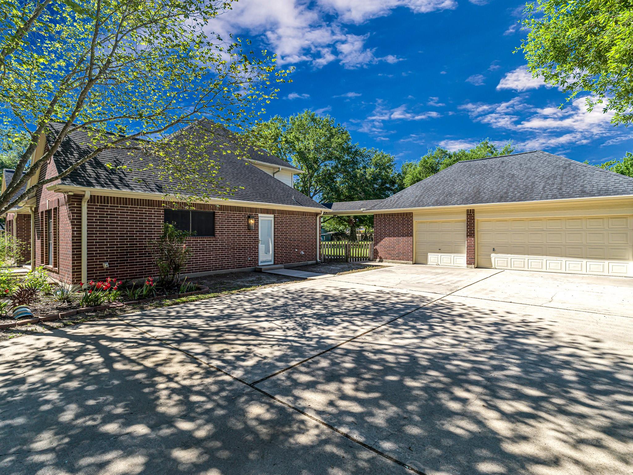 Katy, Texas, 77494, United States, 3 Bedrooms Bedrooms, ,4 BathroomsBathrooms,Residential,Active,2035079