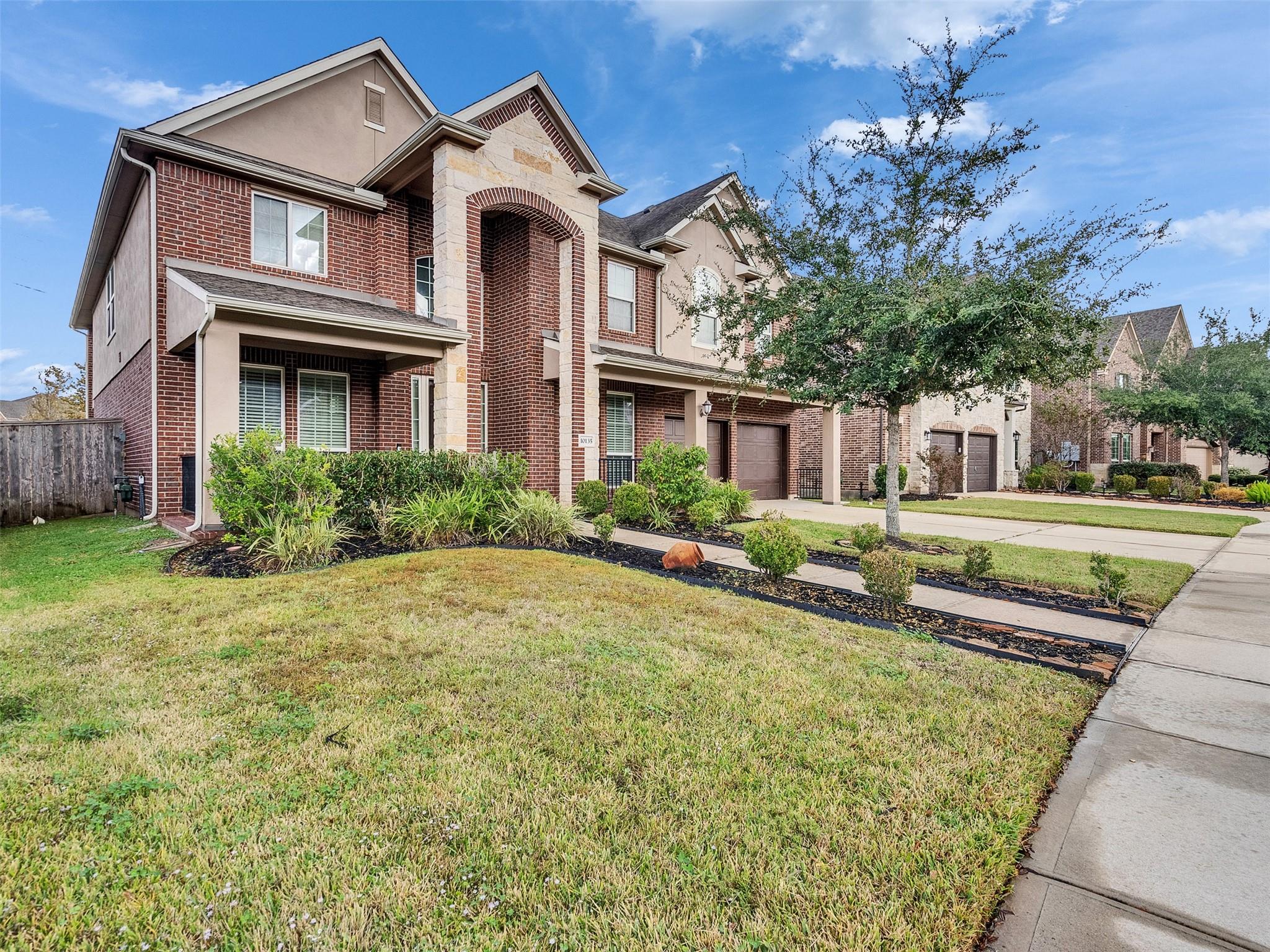 10135 Cypress Path