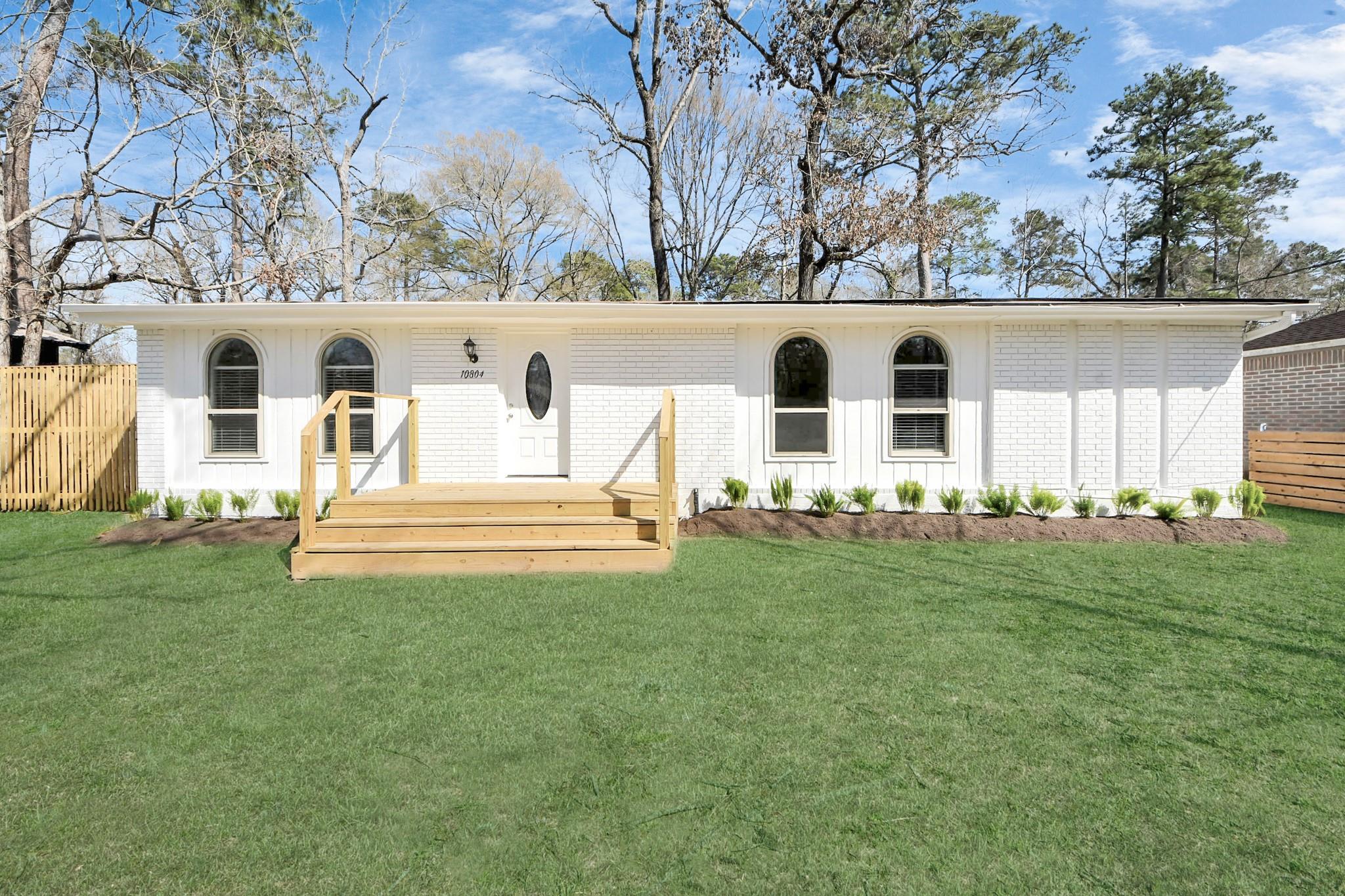 10804 Longleaf Drive