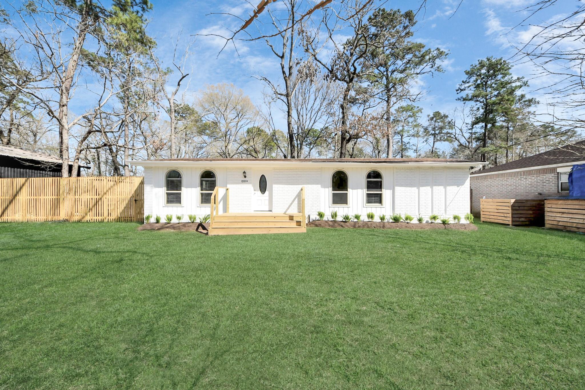 10804 Longleaf Drive