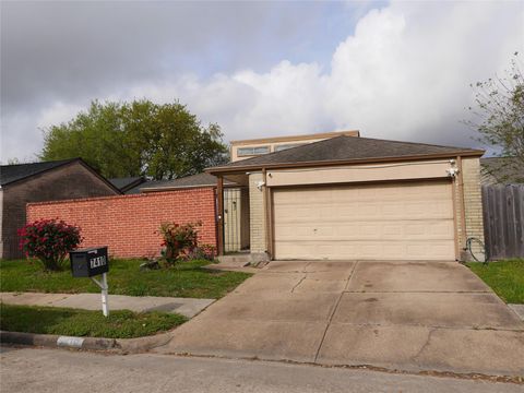 Photo of 7410 Canasta Lane, Houston, TX 77083 (MLS # 52507266)
