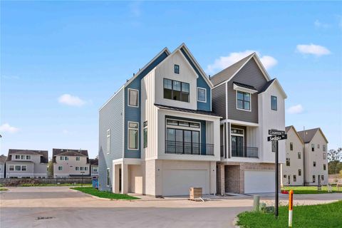 Photo of 8703 Cosenza Lane, Houston, TX 77055 (MLS # 41919985)