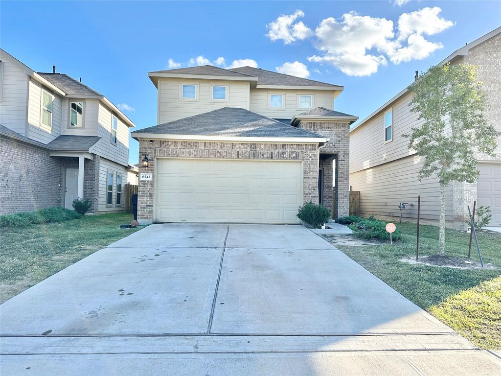 Photo of 6542 Castle Loch Court, Houston, TX 77048 (MLS # 796181)