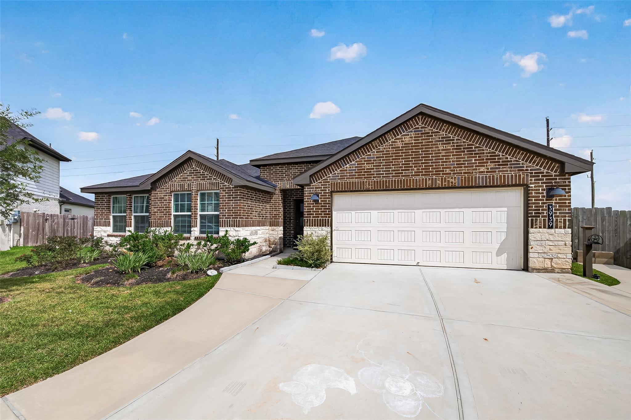 3939 Hordley Terrace Trail