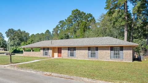 Tiny photo for 103 Almeda Street, Cleveland, TX 77327 (MLS # 66585955)