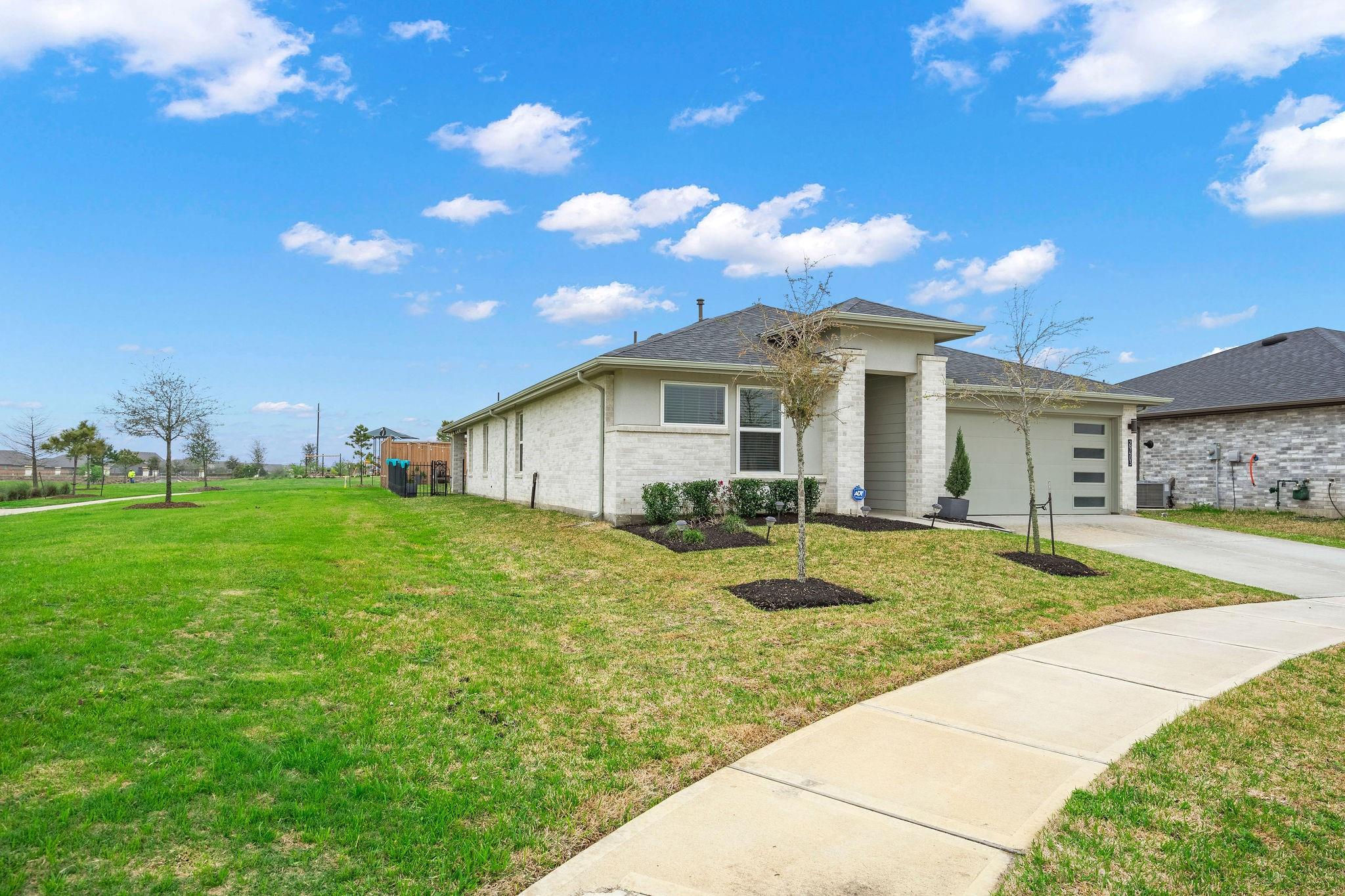 29403 Ella Larchmont Court