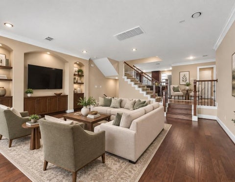 Photo of 905 Garden Oaks Trace, Houston, TX 77018 (MLS # 85709661)