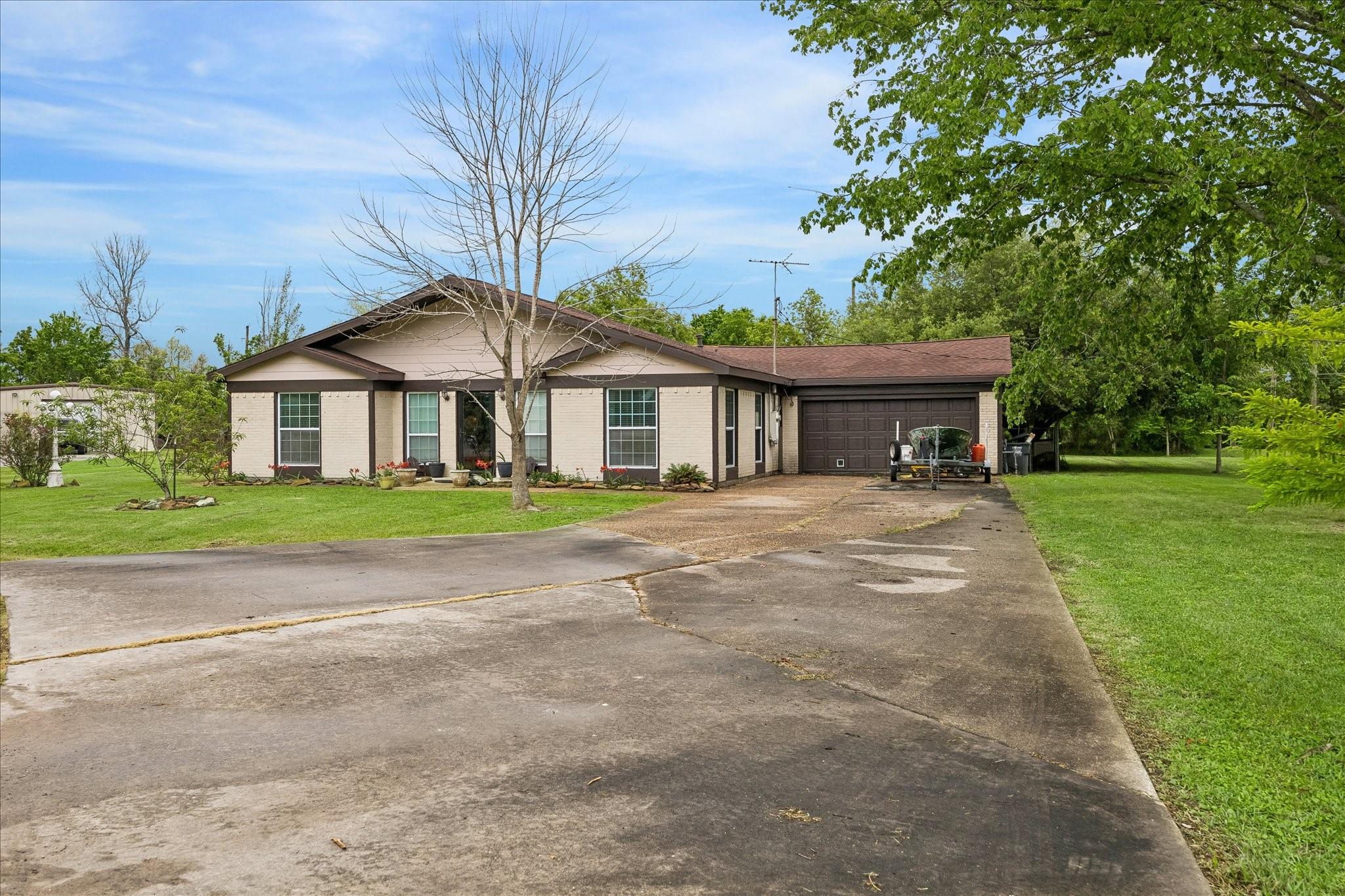 103 Spanish Trace Street