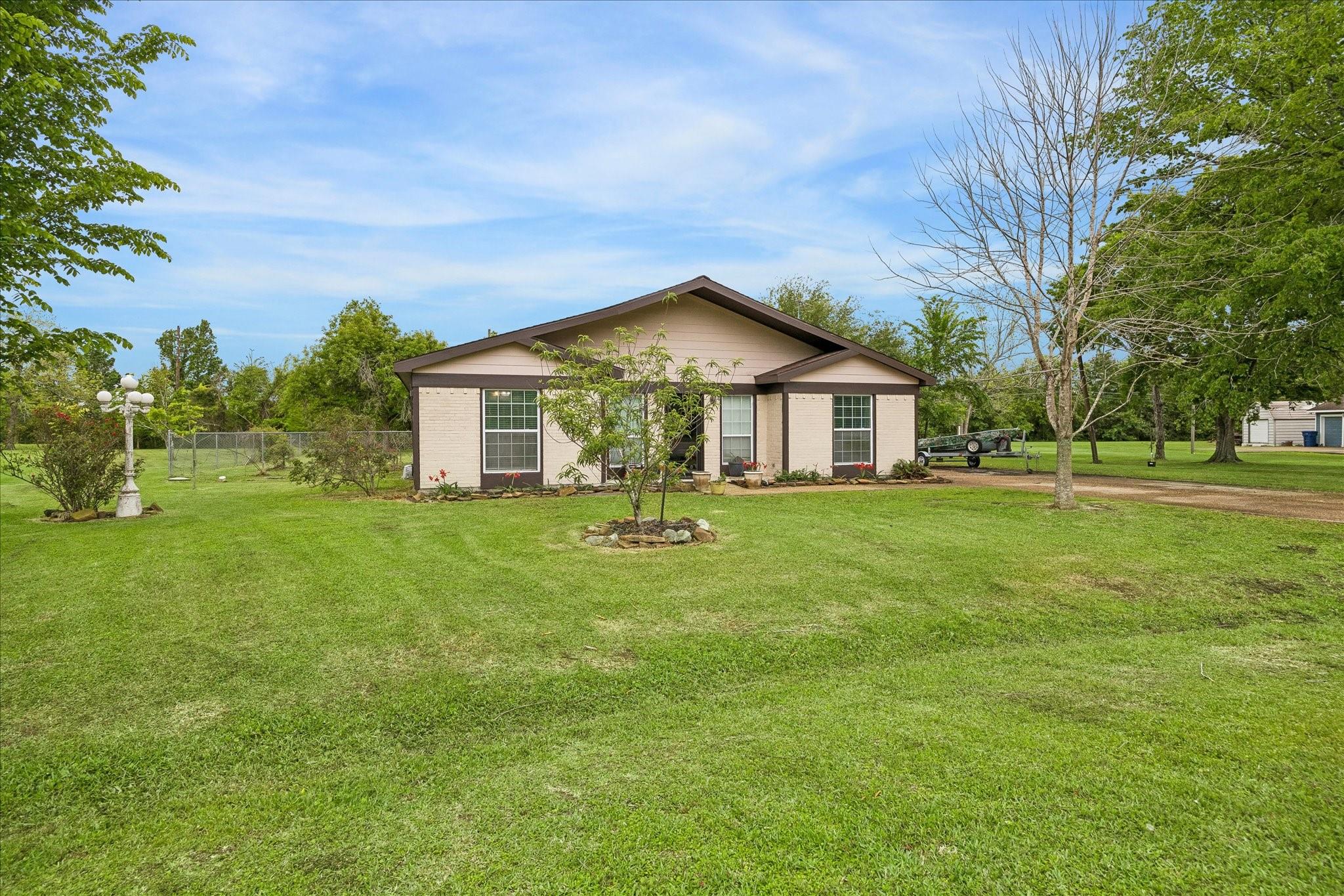 103 Spanish Trace Street
