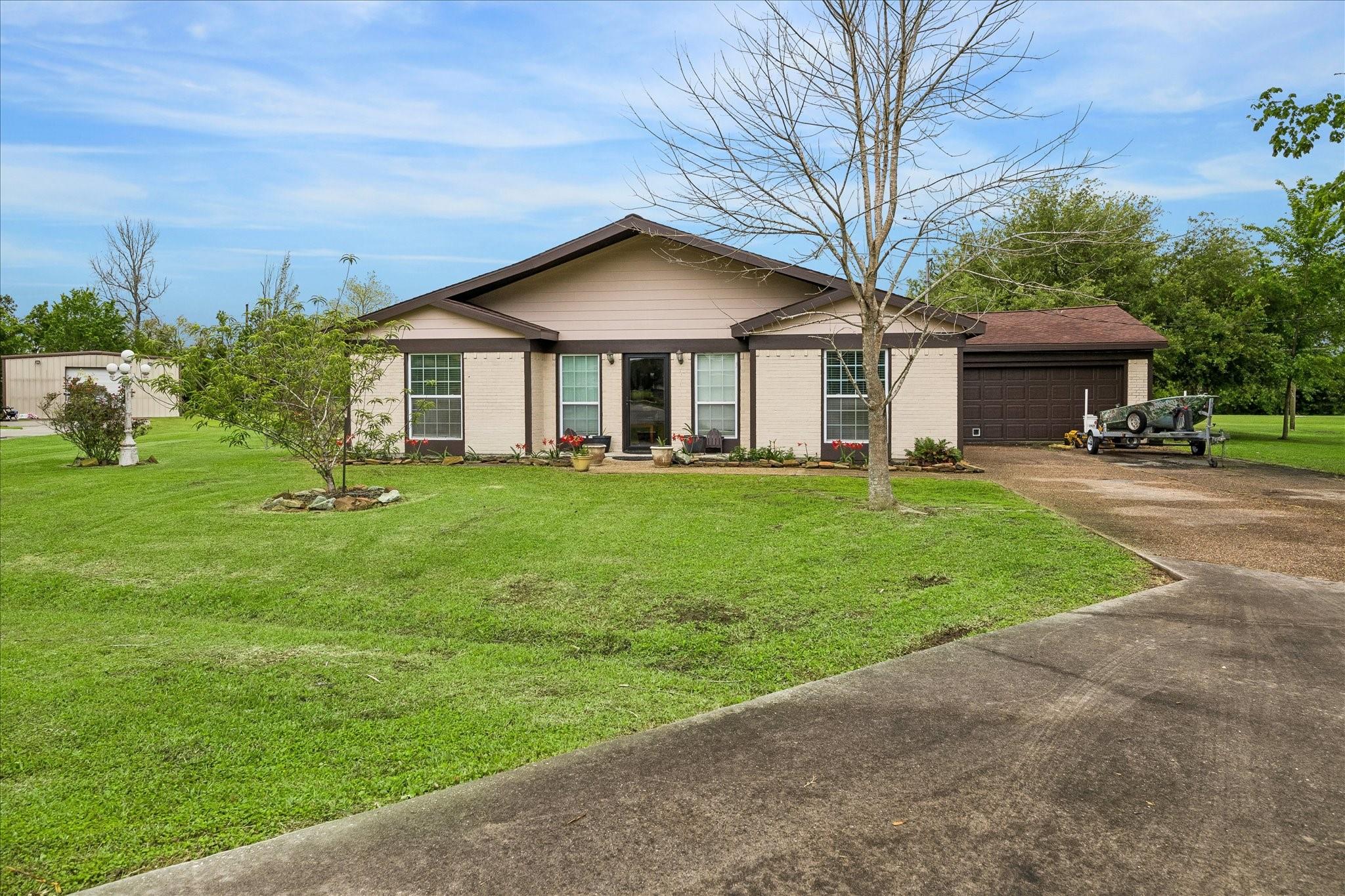 103 Spanish Trace Street