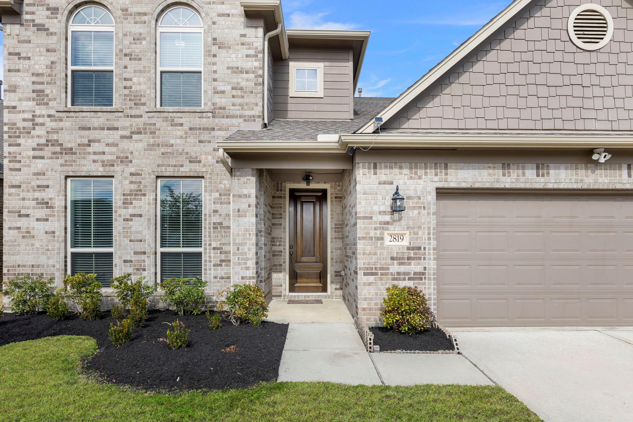 2819 Bradbury Hills Drive