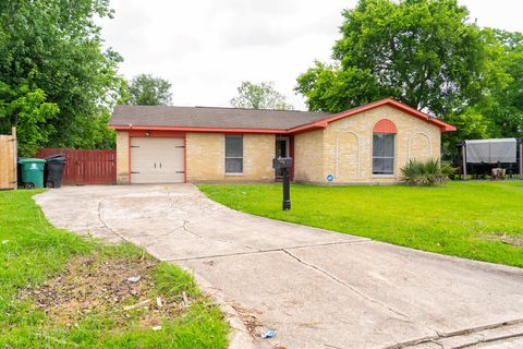 Photo of 12803 Segrest Drive, Houston, TX 77047 (MLS # 26556998)
