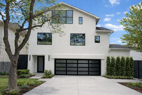 Photo of 4814 Locust Street, Bellaire, TX 77401 (MLS # 31418757)